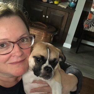 Meet your Posher, Holly